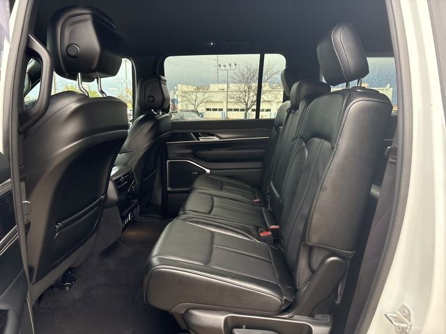 2024 Jeep Wagoneer — detail view