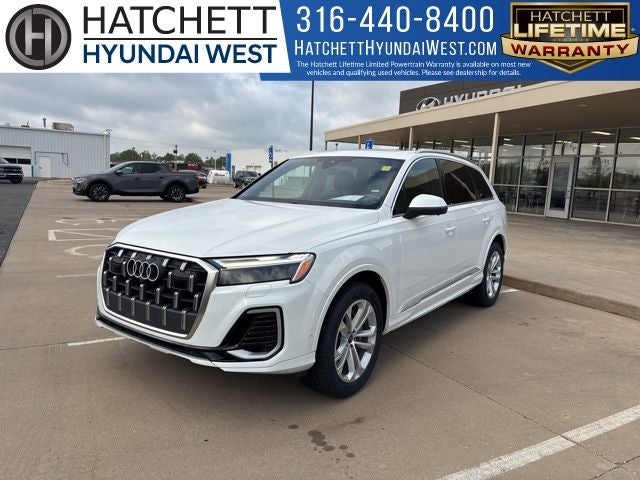 2025 Audi Q7 55 Premium Plus quattro in Glacier White Metallic — front three-quarter view